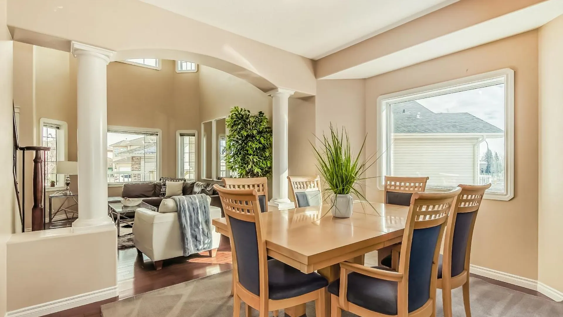 Holiday home Lewis Estates Golf Course Executive Home By Henday, Whitemud, Step To Shops! Edmonton Canada